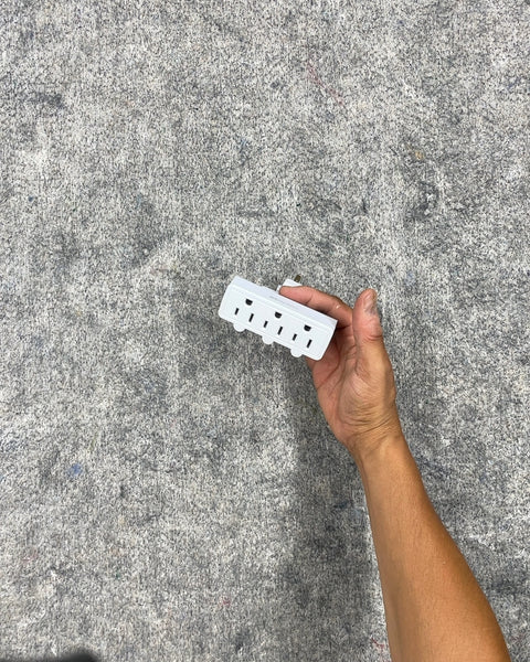 White 3-Outlet Wall Tap