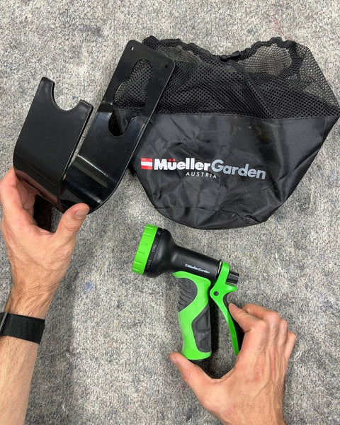 Mueller Garden Hose Nozzle with Holder