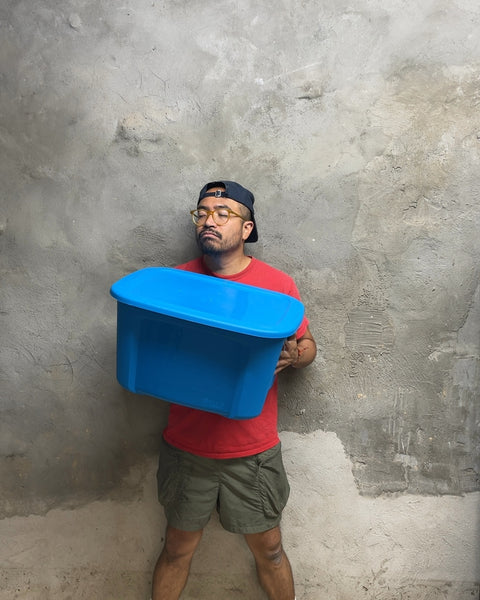 Blue Plastic Storage Bin with Lid, 10 Gallons