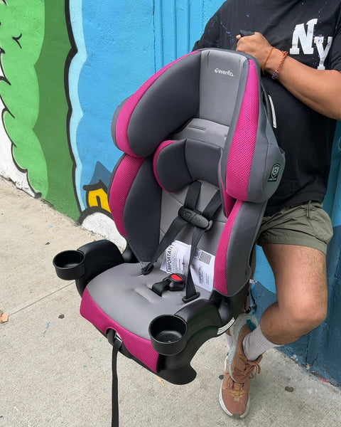 Like New Evenflo Chase Plus 2-in-1 Harnessed Booster Car Seat