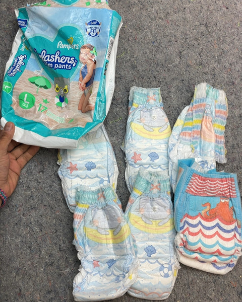 Couple Pampers Splashers Swim Pants, Size L
