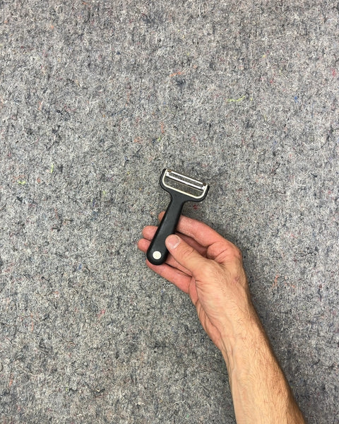 Black Vegetable Peeler