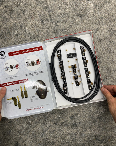 Planet Waves Cable Station Solderless Pedal Board Cable Kit