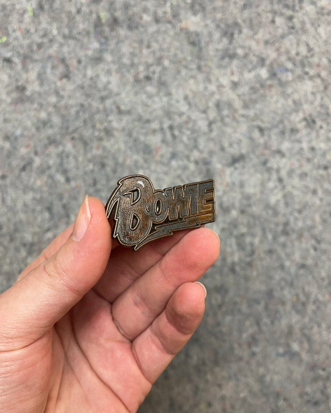 Bowie Pin
