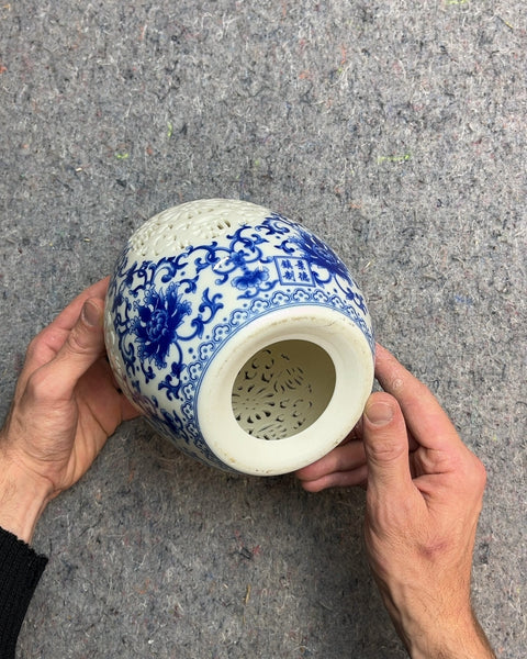 Chinese Blue and White Porcelain Decorative Egg