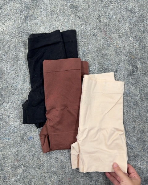 Innersy Women's Seamless Shorts, Size M