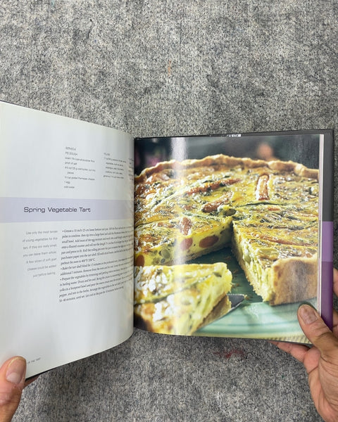 Tarts: 40 Superb Recipes for Sweet and Savory Tarts
