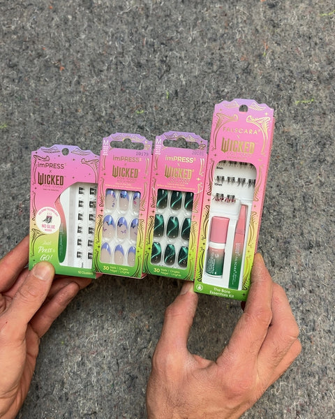 Kiss Wicked Nails (Size M) and Eyelash Set