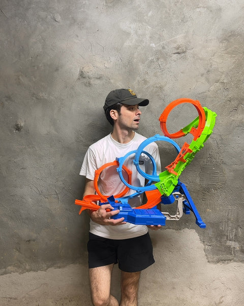 Hot Wheels Action 4-Loop Crash Out Track, Motorized