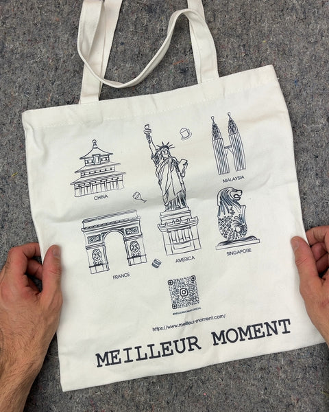 Meilleur Moment World Landmark Tote Bag