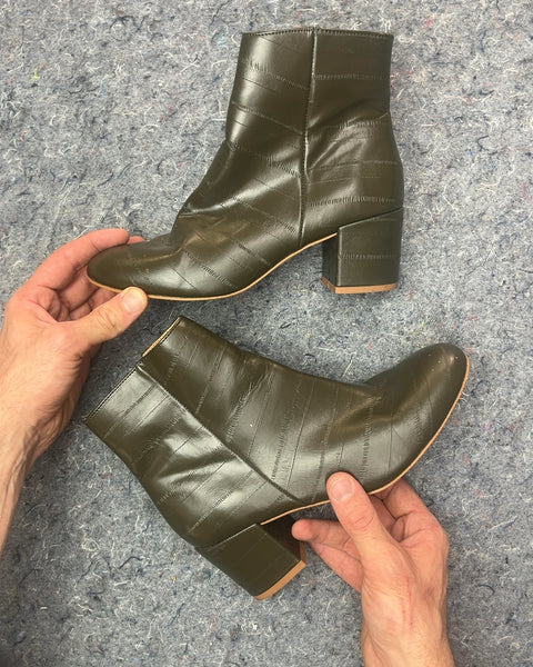 Urban Outfitters Nola Ankle Boots, Size US 7W