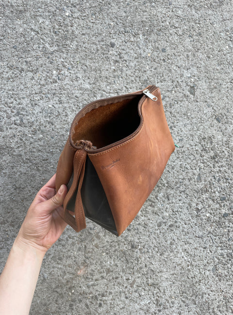 BraveSoles Classic Brown Leather Clutch